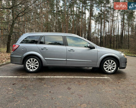 Серый Опель Астра, объемом двигателя 1.8 л и пробегом 300 тыс. км за 5800 $, фото 4 на Automoto.ua