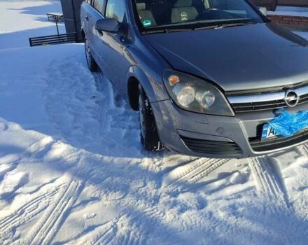 Серый Опель Астра, объемом двигателя 1.7 л и пробегом 320 тыс. км за 4900 $, фото 7 на Automoto.ua