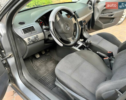 Серый Опель Астра, объемом двигателя 1.6 л и пробегом 238 тыс. км за 6500 $, фото 24 на Automoto.ua