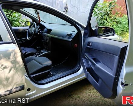 Серый Опель Астра, объемом двигателя 1.7 л и пробегом 400 тыс. км за 3500 $, фото 8 на Automoto.ua