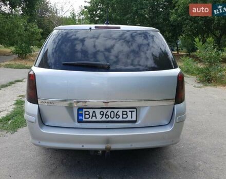 Опель Астра 2005 в Кропивницком (Кировограде) на Automoto.ua Серый Опель Астра, объемом двигателя 1.91 л и пробегом 286 тыс. км за 5500 $, фото 4 на Automoto.ua