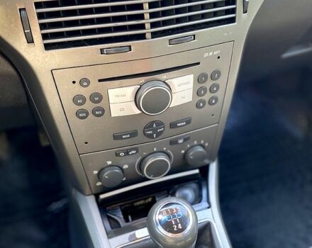 Серый Опель Астра, объемом двигателя 1.6 л и пробегом 228 тыс. км за 5400 $, фото 10 на Automoto.ua