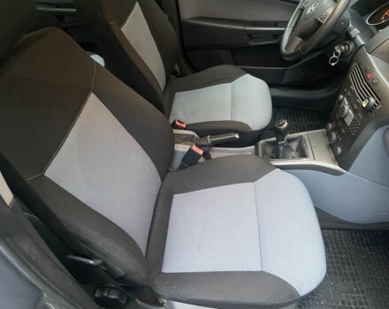 Серый Опель Астра, объемом двигателя 1.6 л и пробегом 277 тыс. км за 5000 $, фото 3 на Automoto.ua