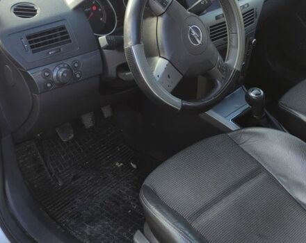 Серый Опель Астра, объемом двигателя 1.9 л и пробегом 176 тыс. км за 4600 $, фото 19 на Automoto.ua