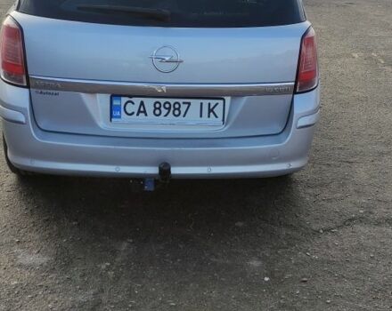 Серый Опель Астра, объемом двигателя 1.9 л и пробегом 176 тыс. км за 4600 $, фото 5 на Automoto.ua