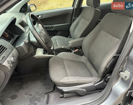 Серый Опель Астра, объемом двигателя 1.8 л и пробегом 200 тыс. км за 5000 $, фото 15 на Automoto.ua