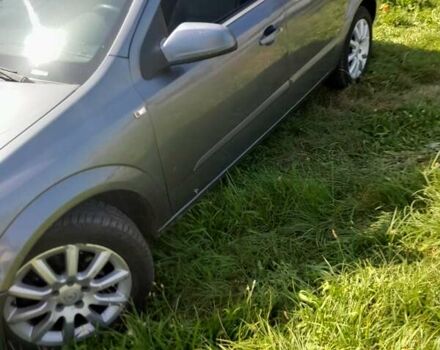 Серый Опель Астра, объемом двигателя 1.6 л и пробегом 297 тыс. км за 4400 $, фото 6 на Automoto.ua