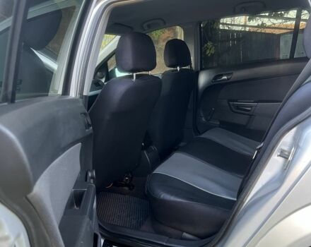 Сірий Опель Астра, об'ємом двигуна 1.7 л та пробігом 271 тис. км за 3800 $, фото 7 на Automoto.ua