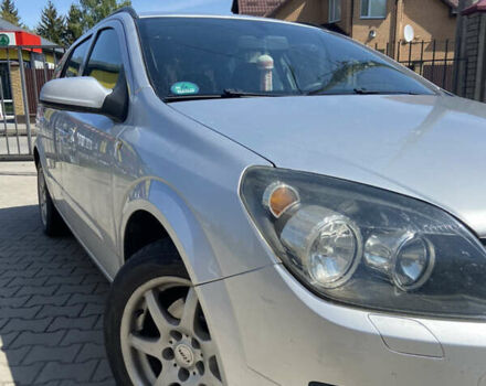 Серый Опель Астра, объемом двигателя 1.6 л и пробегом 250 тыс. км за 4999 $, фото 4 на Automoto.ua