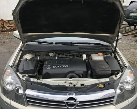 Серый Опель Астра, объемом двигателя 1.2 л и пробегом 260 тыс. км за 4800 $, фото 1 на Automoto.ua