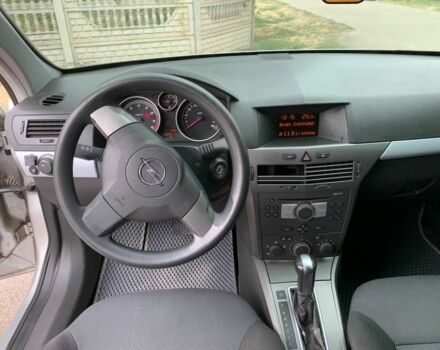 Сірий Опель Астра, об'ємом двигуна 1.8 л та пробігом 205 тис. км за 5300 $, фото 5 на Automoto.ua