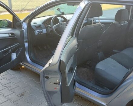Сірий Опель Астра, об'ємом двигуна 1.6 л та пробігом 251 тис. км за 5000 $, фото 12 на Automoto.ua