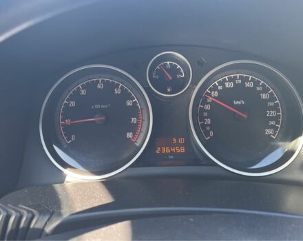 Серый Опель Астра, объемом двигателя 1.6 л и пробегом 260 тыс. км за 5500 $, фото 5 на Automoto.ua