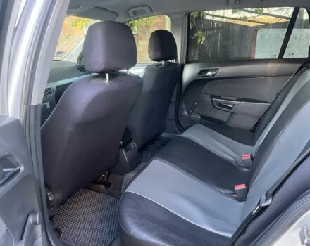 Сірий Опель Астра, об'ємом двигуна 1.7 л та пробігом 271 тис. км за 3800 $, фото 6 на Automoto.ua