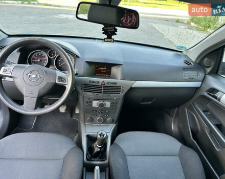 Сірий Опель Астра, об'ємом двигуна 1.8 л та пробігом 211 тис. км за 4999 $, фото 46 на Automoto.ua