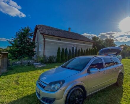 Серый Опель Астра, объемом двигателя 1.9 л и пробегом 235 тыс. км за 4300 $, фото 3 на Automoto.ua