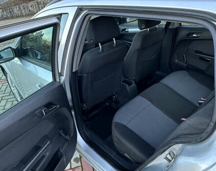 Серый Опель Астра, объемом двигателя 1.62 л и пробегом 315 тыс. км за 5000 $, фото 9 на Automoto.ua