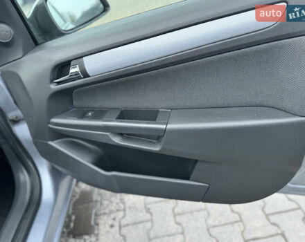 Серый Опель Астра, объемом двигателя 1.8 л и пробегом 211 тыс. км за 4499 $, фото 66 на Automoto.ua