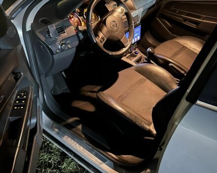 Серый Опель Астра, объемом двигателя 0 л и пробегом 3 тыс. км за 4000 $, фото 4 на Automoto.ua