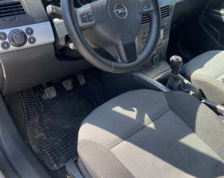 Серый Опель Астра, объемом двигателя 1.6 л и пробегом 250 тыс. км за 4999 $, фото 15 на Automoto.ua