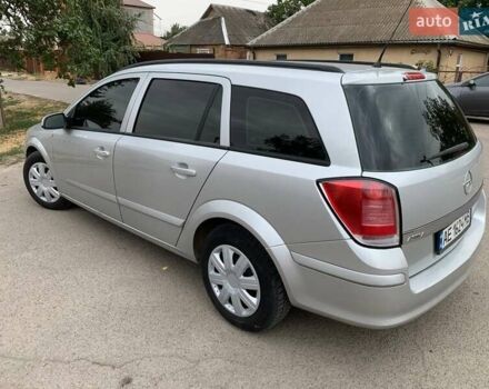 Серый Опель Астра, объемом двигателя 1.8 л и пробегом 205 тыс. км за 5000 $, фото 6 на Automoto.ua