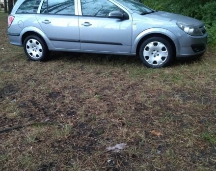 Серый Опель Астра, объемом двигателя 1.7 л и пробегом 228 тыс. км за 4700 $, фото 1 на Automoto.ua