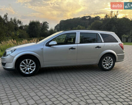 Серый Опель Астра, объемом двигателя 1.69 л и пробегом 304 тыс. км за 4250 $, фото 2 на Automoto.ua