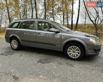 Серый Опель Астра, объемом двигателя 1.8 л и пробегом 200 тыс. км за 5000 $, фото 3 на Automoto.ua