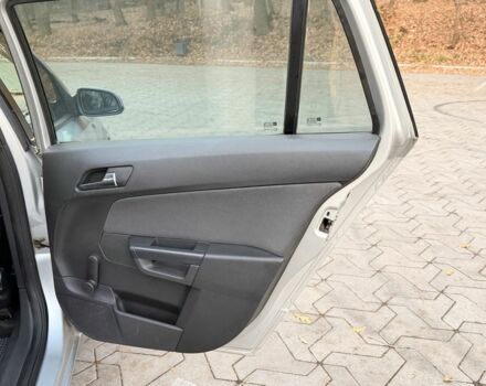 Сірий Опель Астра, об'ємом двигуна 1.7 л та пробігом 390 тис. км за 5000 $, фото 14 на Automoto.ua