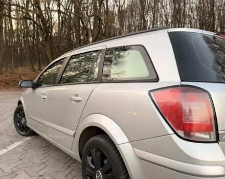 Сірий Опель Астра, об'ємом двигуна 1.7 л та пробігом 390 тис. км за 5000 $, фото 4 на Automoto.ua