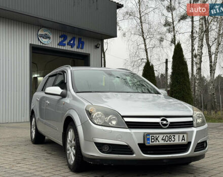 Серый Опель Астра, объемом двигателя 1.6 л и пробегом 215 тыс. км за 4300 $, фото 10 на Automoto.ua
