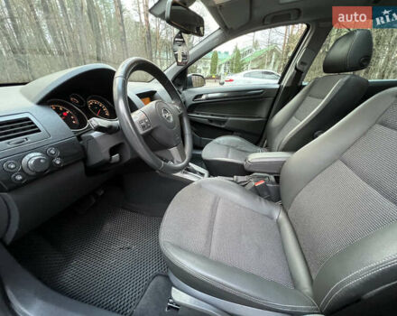 Серый Опель Астра, объемом двигателя 1.8 л и пробегом 300 тыс. км за 5800 $, фото 15 на Automoto.ua
