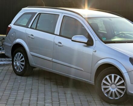 Серый Опель Астра, объемом двигателя 1.6 л и пробегом 246 тыс. км за 4100 $, фото 5 на Automoto.ua