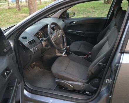 Серый Опель Астра, объемом двигателя 0 л и пробегом 250 тыс. км за 4750 $, фото 5 на Automoto.ua