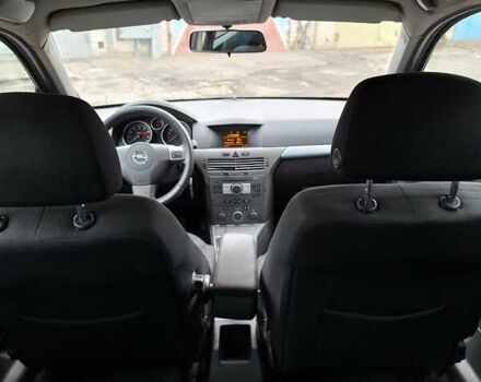 Опель Астра 2005 в Житомире на Automoto.ua Серый Опель Астра, объемом двигателя 1.6 л и пробегом 350 тыс. км за 3750 $, фото 11 на Automoto.ua