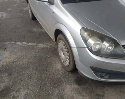 Серый Опель Астра, объемом двигателя 1.6 л и пробегом 243 тыс. км за 4500 $, фото 2 на Automoto.ua