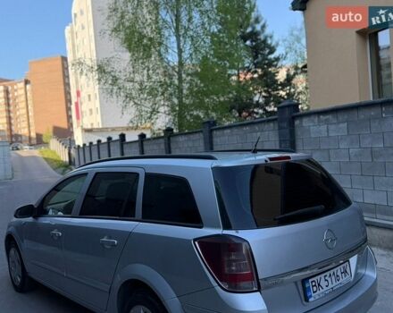 Серый Опель Астра, объемом двигателя 1.6 л и пробегом 280 тыс. км за 3600 $, фото 4 на Automoto.ua