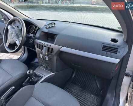 Сірий Опель Астра, об'ємом двигуна 1.6 л та пробігом 239 тис. км за 5400 $, фото 29 на Automoto.ua