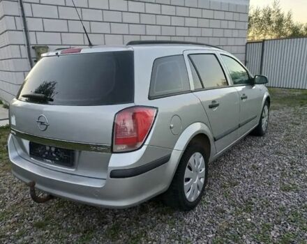 Серый Опель Астра, объемом двигателя 1.9 л и пробегом 300 тыс. км за 2200 $, фото 2 на Automoto.ua