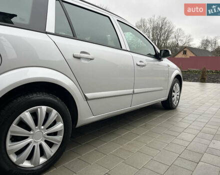 Серый Опель Астра, объемом двигателя 1.6 л и пробегом 198 тыс. км за 4450 $, фото 12 на Automoto.ua