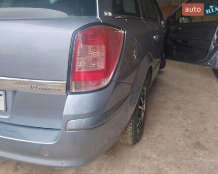 Серый Опель Астра, объемом двигателя 1.6 л и пробегом 240 тыс. км за 4300 $, фото 15 на Automoto.ua