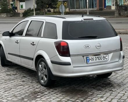 Серый Опель Астра, объемом двигателя 1.9 л и пробегом 349 тыс. км за 4600 $, фото 8 на Automoto.ua