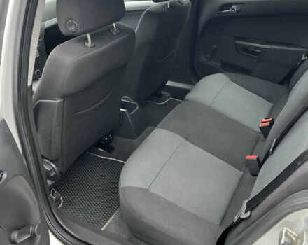 Серый Опель Астра, объемом двигателя 1.6 л и пробегом 198 тыс. км за 4450 $, фото 21 на Automoto.ua