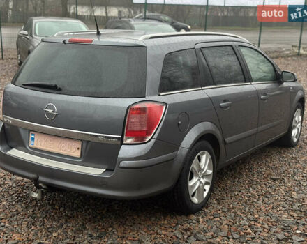 Сірий Опель Астра, об'ємом двигуна 1.6 л та пробігом 261 тис. км за 3999 $, фото 17 на Automoto.ua