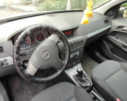 Серый Опель Астра, объемом двигателя 1.9 л и пробегом 320 тыс. км за 4100 $, фото 2 на Automoto.ua