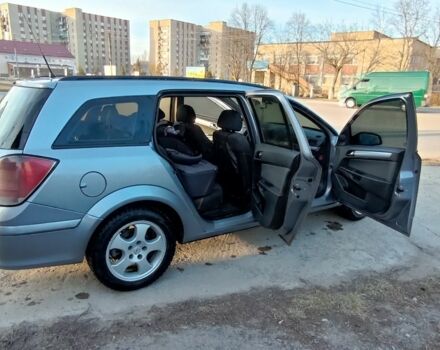 Серый Опель Астра, объемом двигателя 1.3 л и пробегом 500 тыс. км за 5250 $, фото 5 на Automoto.ua