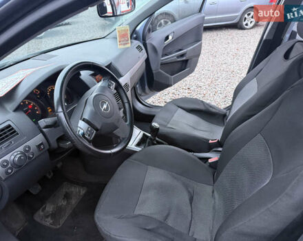 Серый Опель Астра, объемом двигателя 1.6 л и пробегом 333 тыс. км за 3300 $, фото 12 на Automoto.ua