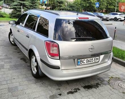 Сірий Опель Астра, об'ємом двигуна 1.3 л та пробігом 250 тис. км за 4900 $, фото 4 на Automoto.ua