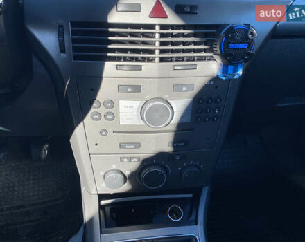 Серый Опель Астра, объемом двигателя 1.3 л и пробегом 385 тыс. км за 4500 $, фото 24 на Automoto.ua