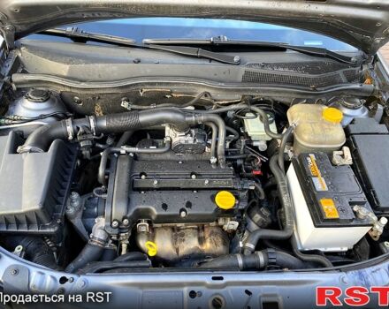 Серый Опель Астра, объемом двигателя 1.4 л и пробегом 243 тыс. км за 5200 $, фото 12 на Automoto.ua